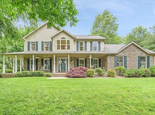 3916 Meadow Ln, Highland, IL 62249