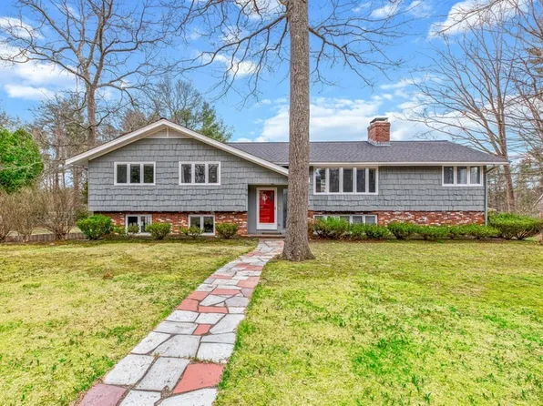 56 James Rd, Hanover, MA 02339