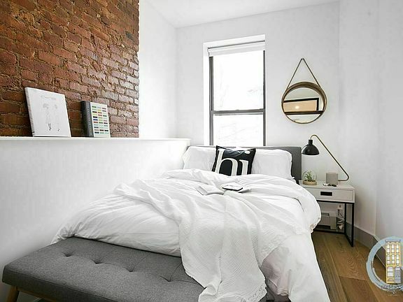 5th image of 481 Chauncey St #1F