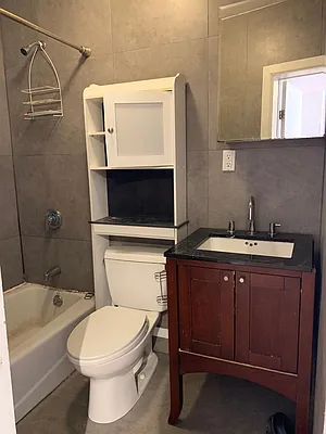 Rented by City Vista Inc | media 61