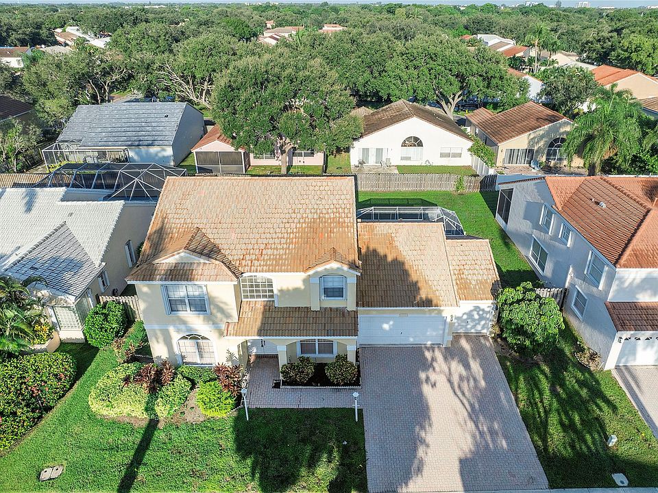 1st image of 10212 Allamanda Boulevard
