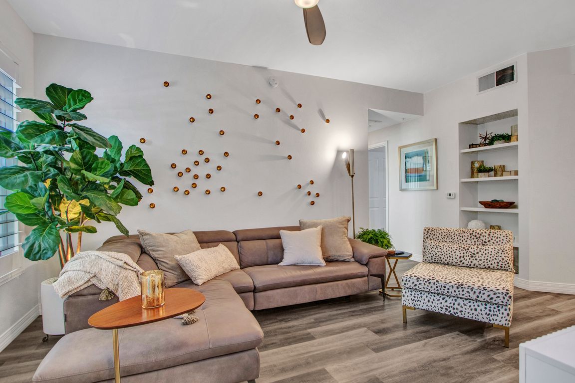 next background image