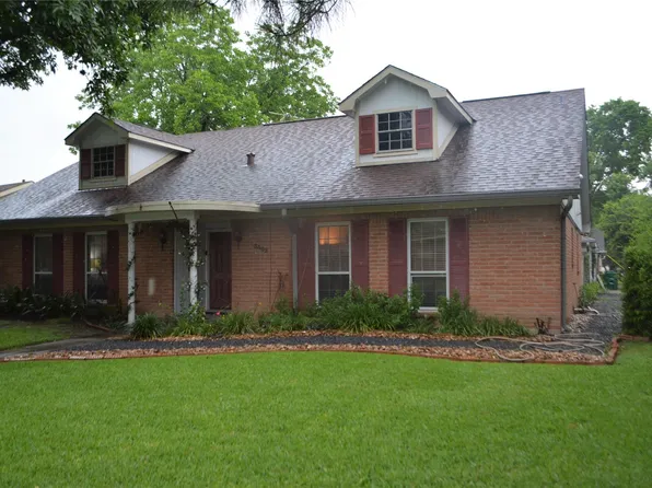 5402 Queensloch Dr, Houston, TX 77096