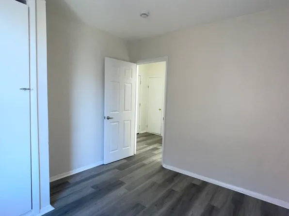 10 Hilliard Avenue image 9 of 13