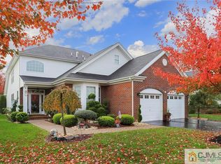 101 Crescent Way #101, Monroe Township, NJ 08831