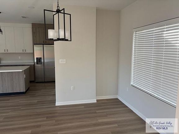4th image of 4719 River Oak Cir