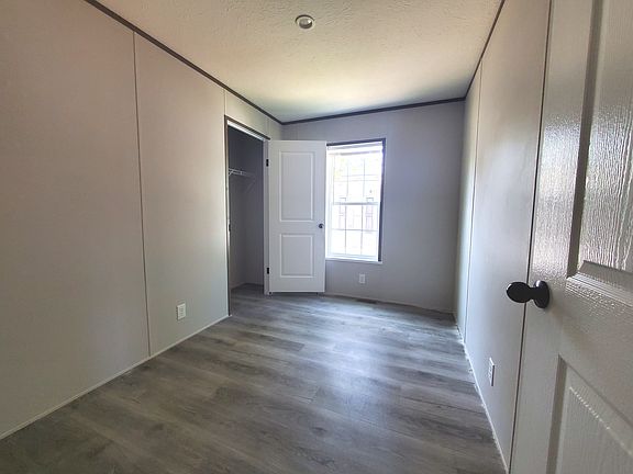 5th image of 7508 Aspen Ave #237