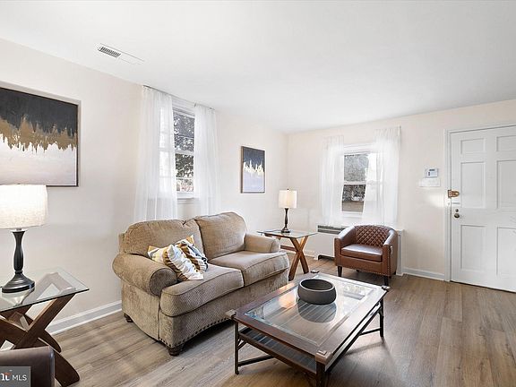 3rd image of 612 Ashland Ave