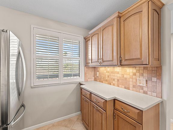 4th image of 601 S Seas Dr APT 203