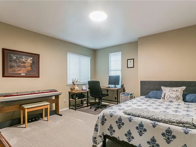 6707 Bayberry Dr — Photo 10