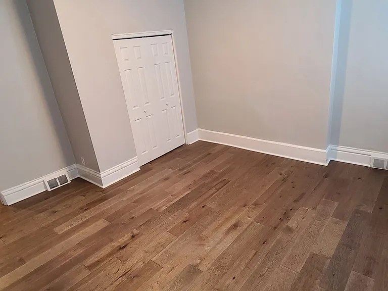 231 Roup Ave #2 — Photo 7