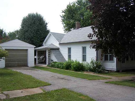 2nd image of 605 NE 4th Ave