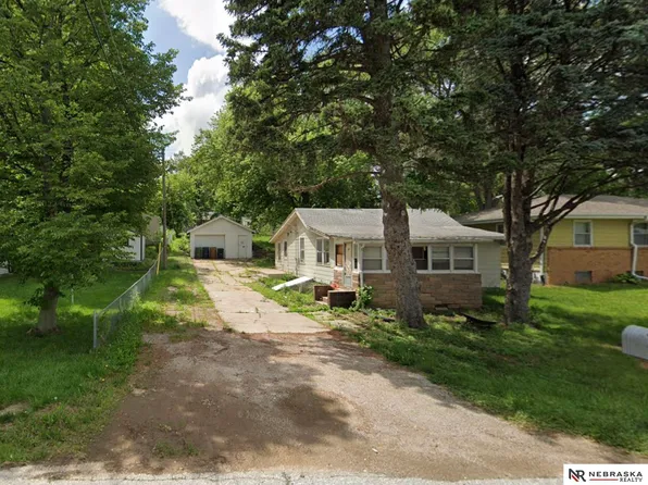 7306 S 28th St, Bellevue, NE 68147