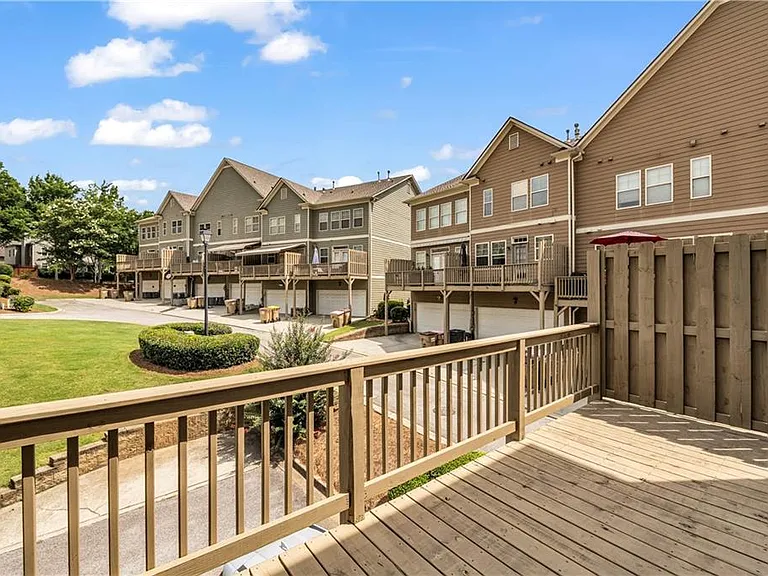 501 Grove Field Ct — Photo 50