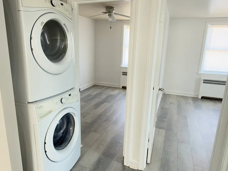 3051 Glenview St #2 — Photo 6