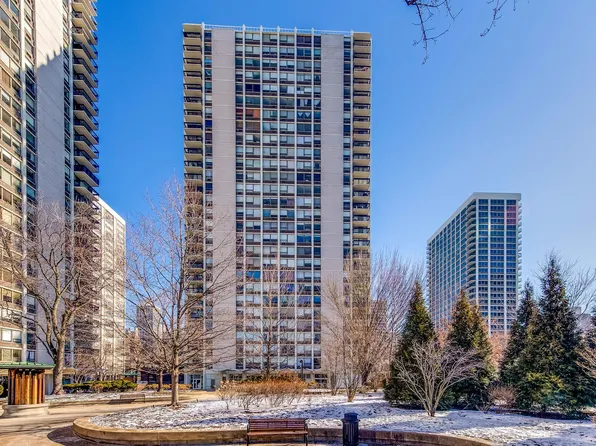 1455 N Sandburg Ter APT 1206B, Chicago, IL 60610
