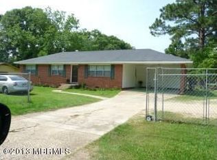 1105 Fairview Dr, Waynesboro, MS 39367