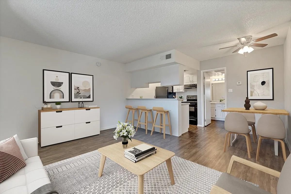 Building Photo - Tesoro Apartments