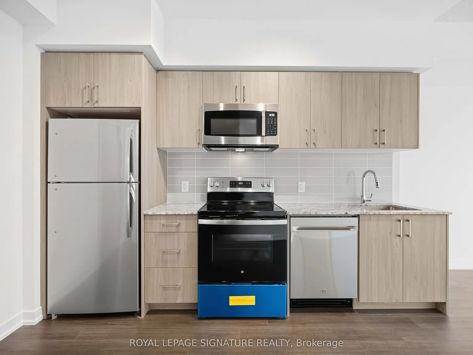 2 bed, $2,275 — Photo 4