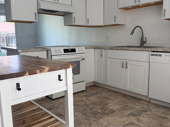 4th image of 3606 W 5th Ct #A