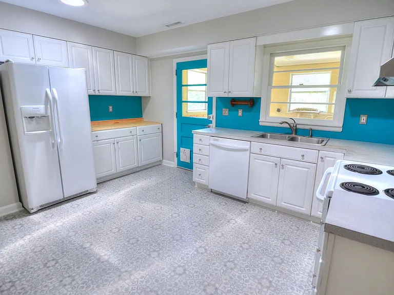 6220 Mount Hermon Church Rd — Photo 3