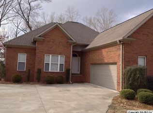 878 Grady St, Rainbow City, AL 35906