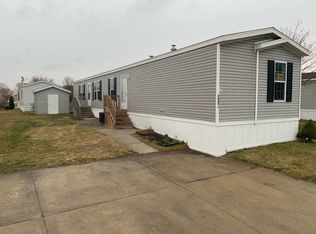 7037 Carson Dr #382, Romulus, MI 48174
