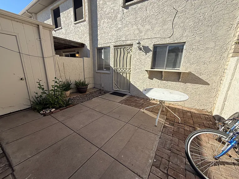 8225 N Central Ave #33 — Photo 10