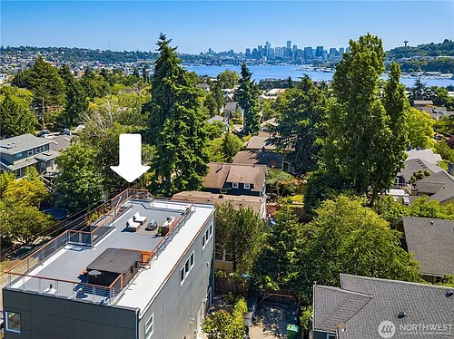 3635 Carr Pl N Photo 1