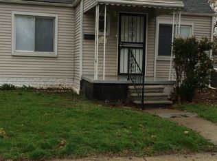 8305 Jewett Ave, Warren, MI 48089