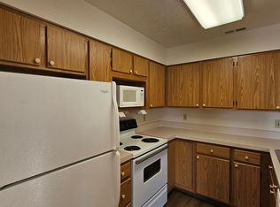 Maple Leaf Apartments, Omaha, NE 68110