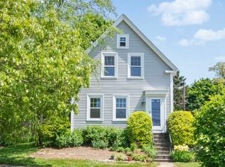 6 Valley St, Canton, MA 02021
