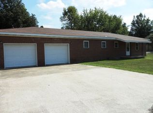 703 Hodges St, Newport, AR 72112