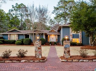 2308 Fox Glen Cir, Vestavia, AL 35216