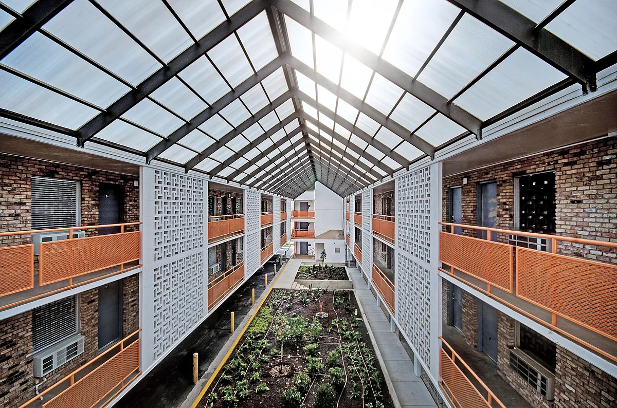 Building Photo - Admiral Apartments