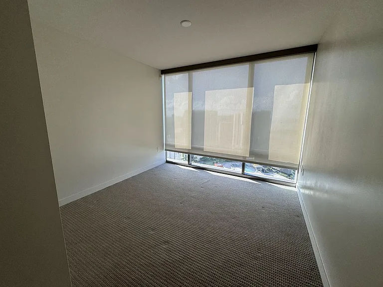 1001 Queen St #3704 — Photo 28