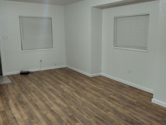 4th image of 265 S 21st St