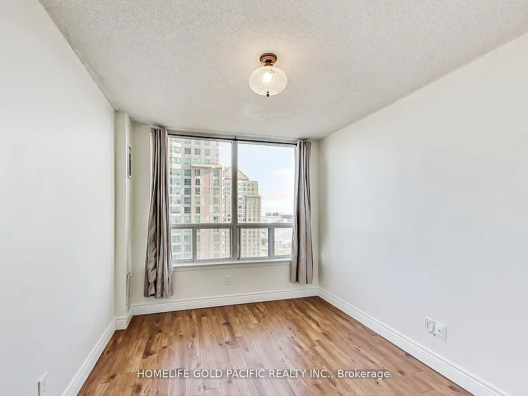88 Corporate Dr #1604 — Photo 16