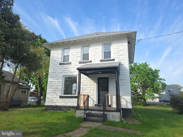 1310 Mount Holly Rd, Burlington, NJ 08016