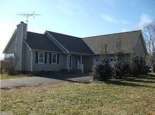 190 Crestview Dr, Mocksville, NC 27028