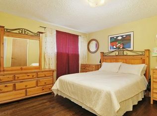 1611 SW Barton St, Seattle, WA 98106