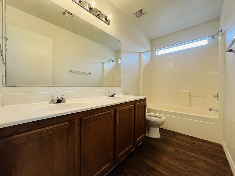 6036 W Wood St — Photo 19