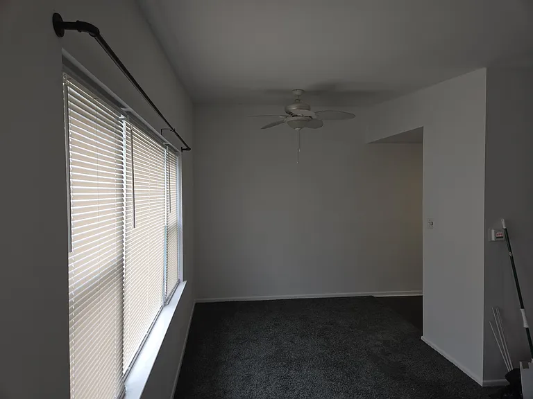 1819 Beyer Ave #B — Photo 6
