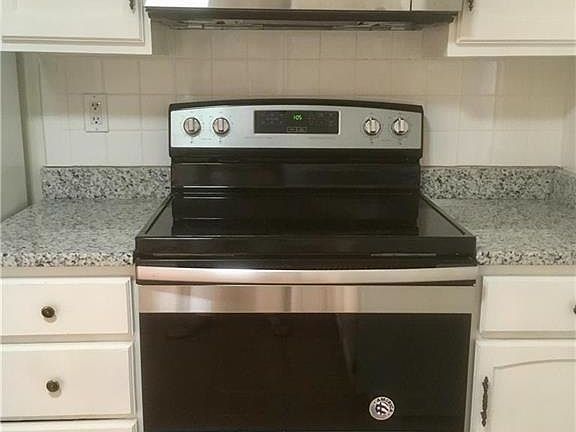 Brand new oven and microwave