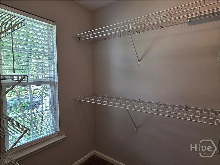 301 Aspen Dr — Photo 13
