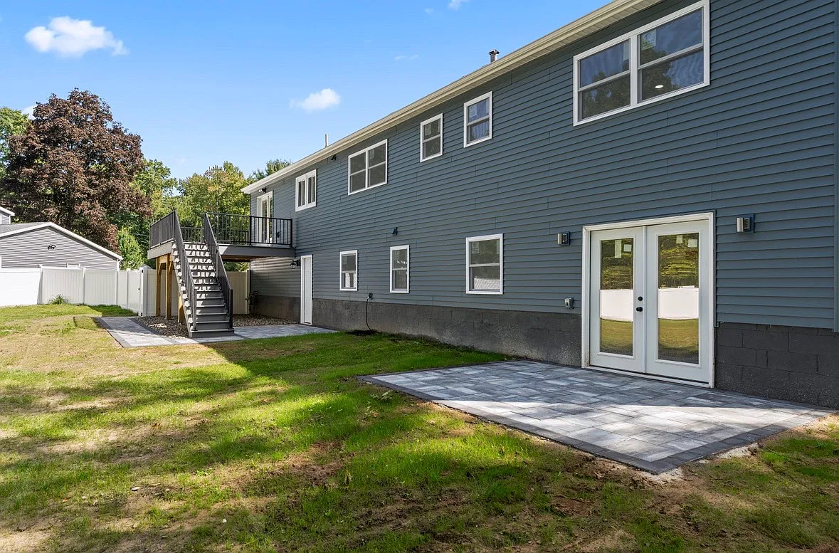 5 bed, 2756 sqft, $4,000 — Photo 4