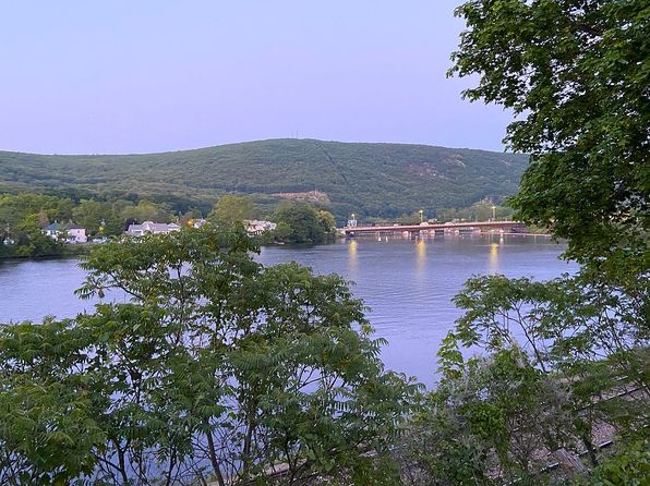 18 Morgan St, Bellows Falls, VT 05101