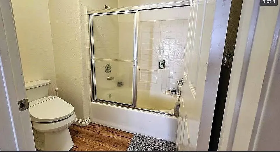 2 bed, 1110 sqft, $3,700 — Photo 4
