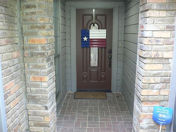 3rd image of 2737 Belmeade Dr