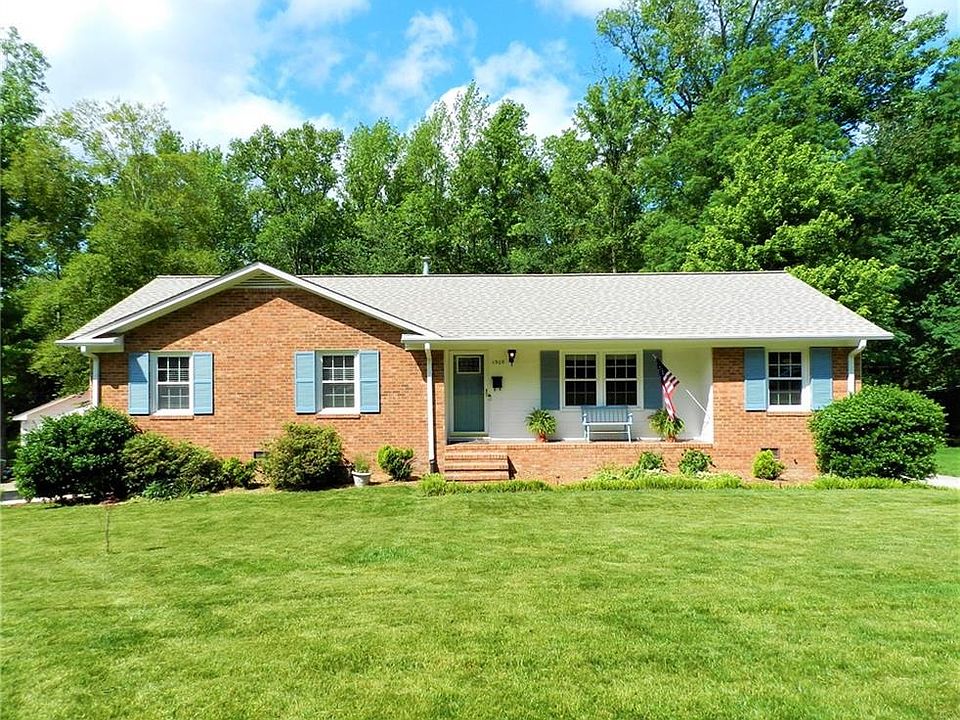 1st image of 1909 Gracewood Dr